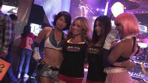 Sexy Booth Babes Of E3 2012 Youtube
