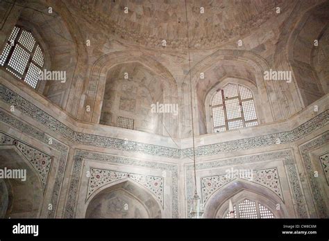 Taj Mahal Dome Interior