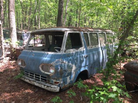 Why This Classic Car Graveyard In Georgia Is A Must Visit
