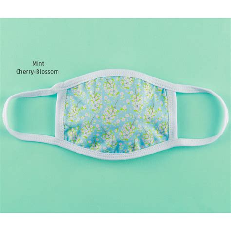 7 easy and free patterns for sewing face masks. Ardium Pattern cotton face mask - fallindesign.com