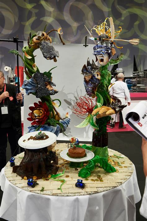 Existe un consenso generalizado en identificar la copa del mundo de pastelería como la competición más importante de la pastelería artesana. Coupe du Monde de la Pâtisserie 2015 - Day 2 | Table settings