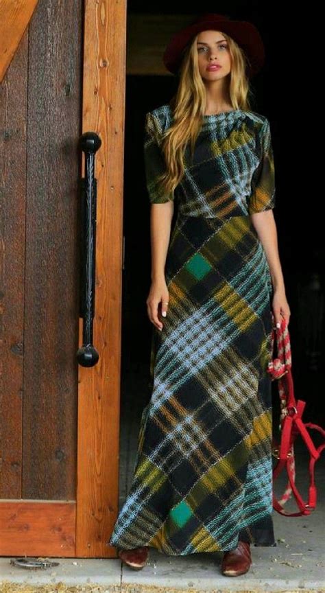 Pin By T B Lee Kadoober Iii On Marina Laswick Dresses With Sleeves Fashion Dresses
