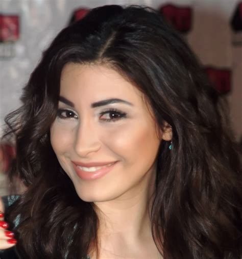 Omg Lebanese Singer Yara Smokes In Ramadan ~ Hot Arabic Music