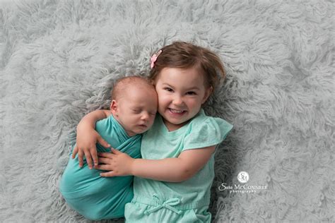 Ottawa Newborn Photographer | Doting big sister | Newborn photographer, Newborn, Newborn session