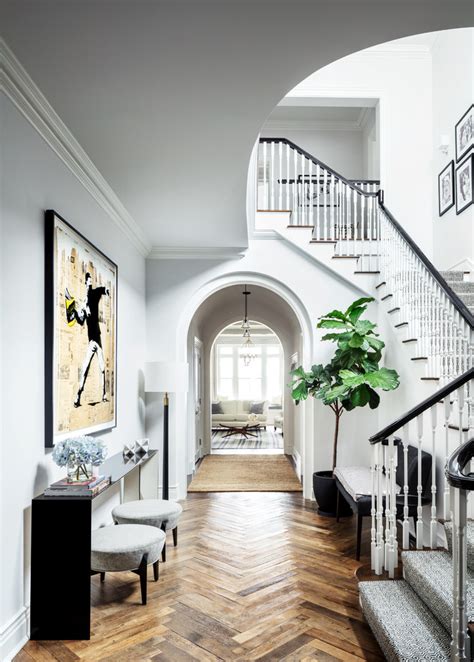 16 Beautiful Traditional Hallway Designs You Should Explore