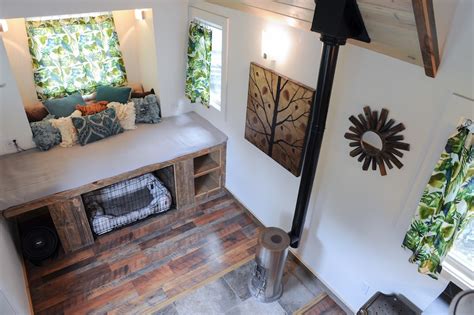 Rustic Modern Tiny House Swoon