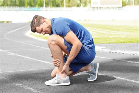 How To Prevent And Treat Shin Splints Pain The Pacer Blog Walking