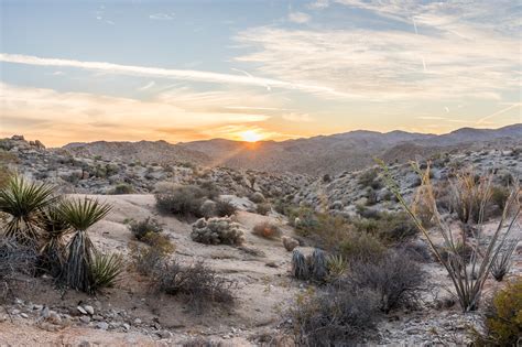 Sunset Over The Mojave Desert 2048 X 1365 Naturelandscape Pictures