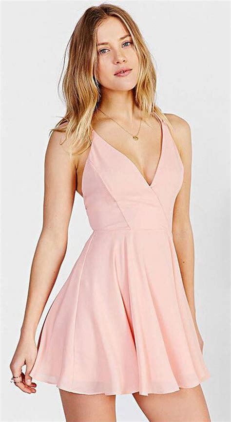 Cheap Pink V Neck Homecoming Dresses With Spaghetti Strap Sleeveless Short Cocktail Prom