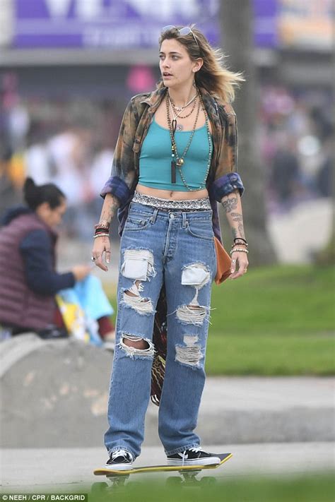 paris jackson shows off her toned midriff in crop top daily mail online