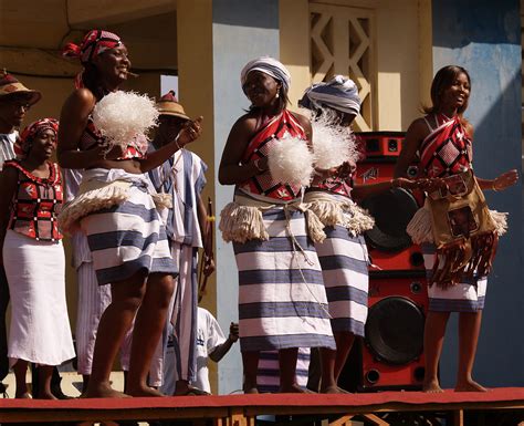P4012751 Traditional Dress Burkina Faso Tjhaslam Flickr