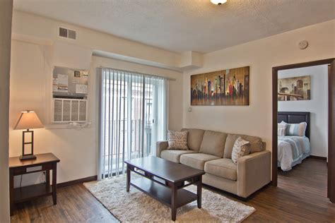 Sign online today, and live steps away from slu! Forest Park Apartments - Saint Louis, MO | Apartments.com