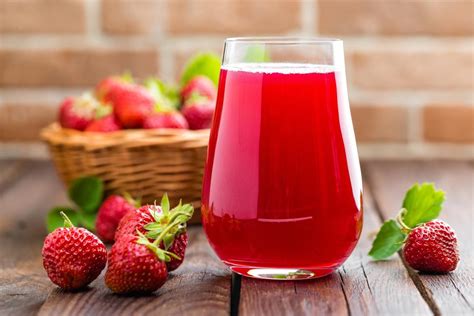 7 Benefits Of Strawberry Juice Recipes