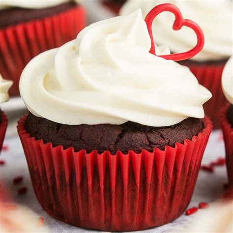 Resepi kek red velvet cupcakes cara membuatnya: 4 Scrumptious red velvet Cupcake | Winni