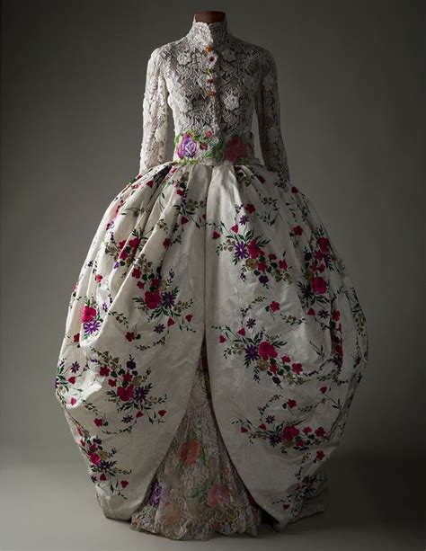 Emmanuel Ungaro Bridal Gown Ebony Fashion Fair Exhibition Nc Museum
