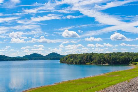 15 Best Lakes in Kentucky - The Crazy Tourist | Best places to camp