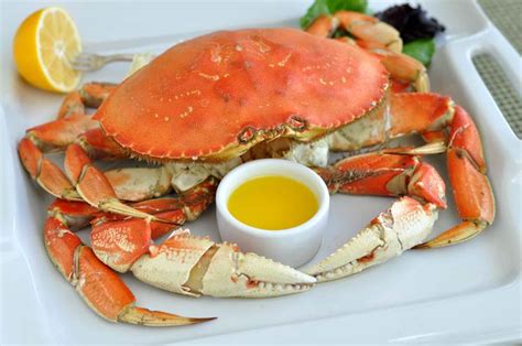 Hold the claw in the palm of your hand, using a hand towel to protect your hand. How To Cook and Clean A Dungeness Crab — Former Chef