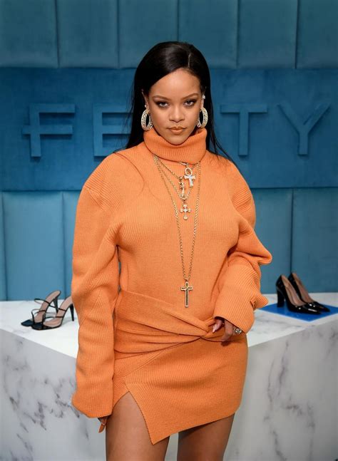Pin By Karina Camerino On Rihanna Rihanna Style Rihanna Looks Fashion