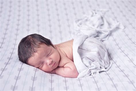 Pin En Sesion De Fotos De Bebes Recien Nacidos Varones