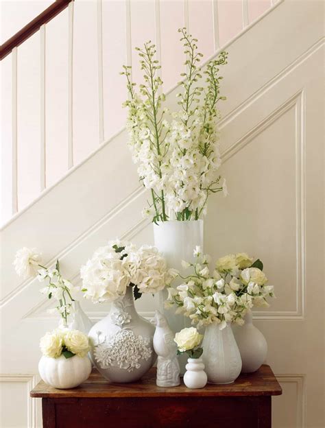 Many florists will keep the water level low for ease of delivery so make sure the vase is full. Decorating Your House Using Flower Vases in 2020 | White ...