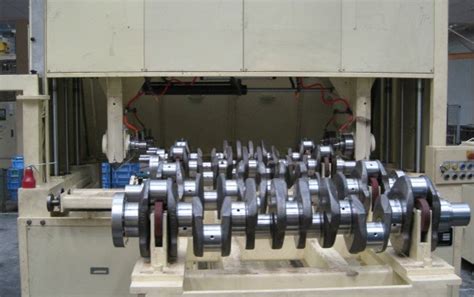 Horizontal Type Crankshaft Polishing Machine Top Mass Finishing Factory