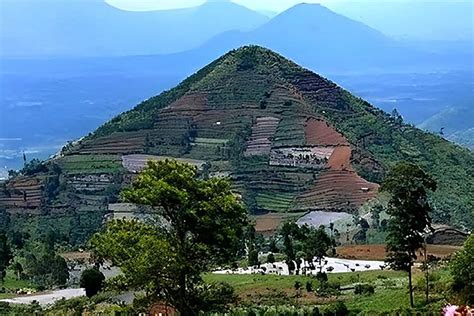 Situs Gunung Padang Diketahui Sudah Ada Sejak Tahun Lalu Miliarsantri Net