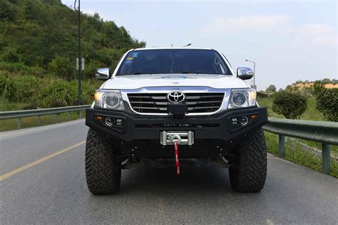 Heavy Duty 4x4 Winch Front Bumper For Toyota Hilux 2011~2015