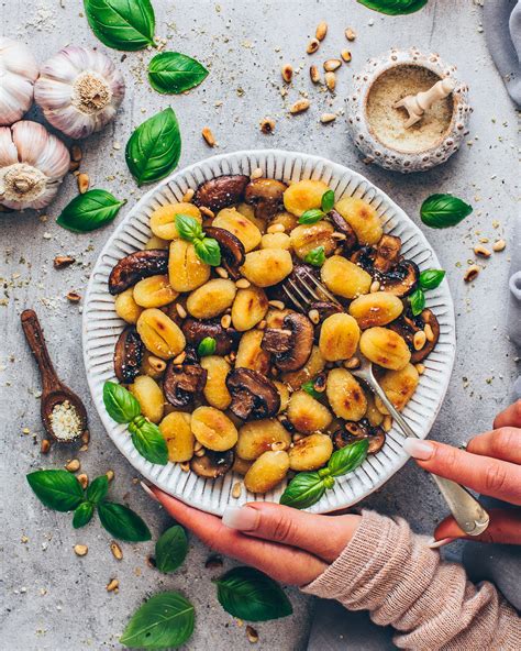 Crispy Roasted Gnocchi With Garlic Mushrooms Vegetable Recipes