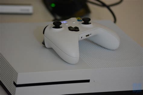 Hands On With The Xbox One S Mspoweruser
