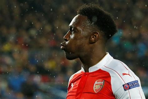 © dr danny welbeck signe à brighton. Danny Welbeck Resmi Gabung Brighton