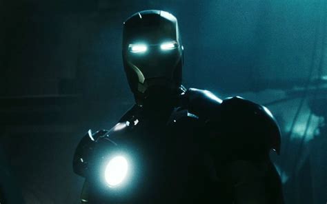 Iron Man Glows Zoom Comics Daily Comic Book Wallpapers