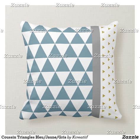Coussin Triangles Bleu/Jaune/Gris | Coussin triangle, Coussin, Coussin deco