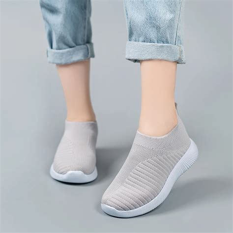 2022 New Women Spring Summer Soft Sneakers Knitted Mesh Vulcanized