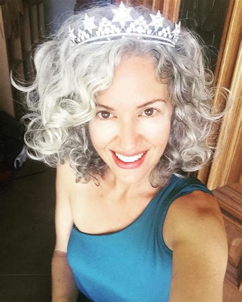 43 Year Old Woman Who Went Grey ‘overnight At Age 21 Looks And Feels