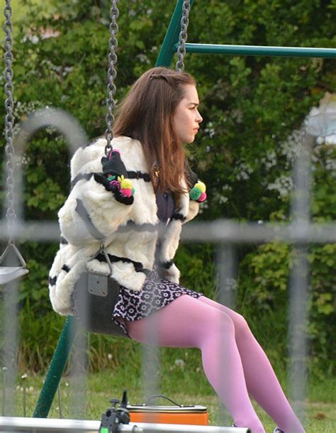 Emilia Clarke In Me Before You 2016 Colored Tights Outfit Pink Tights Pantyhose Outfits
