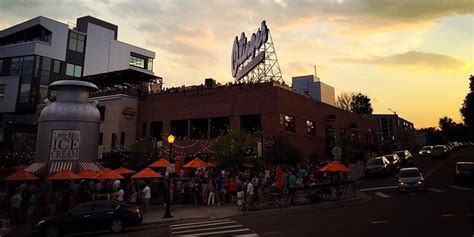 It is bordered by s university blvd, e exposition ave, s steele st, and e mississippie ave. Best Neighborhoods for Young Couples in Denver
