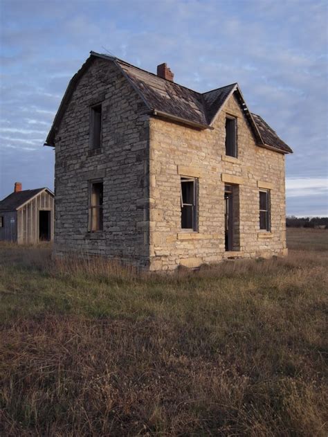 Old Kansas Farmhouse Limestone House Abandoned Houses Old Farm Houses