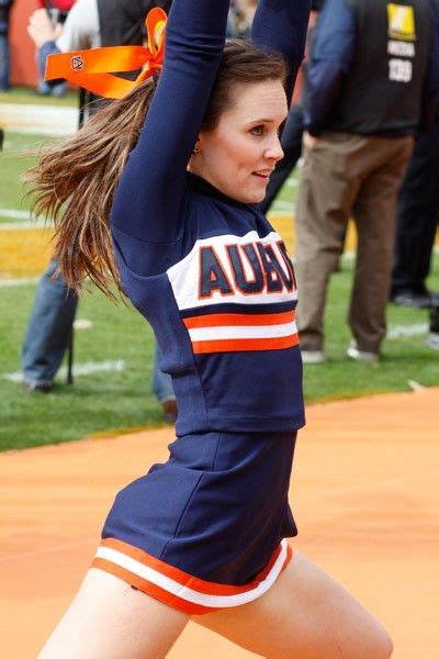 Auburn Cheerleader College College Cheerleading Cheerleading