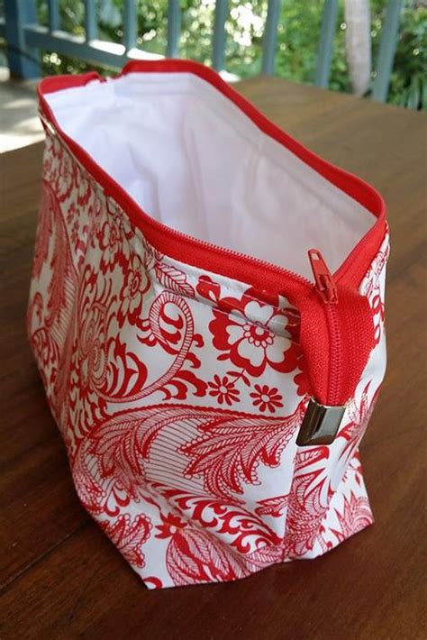 The Retreat Bag A Free Sewing Tutorial Emmaline Bags And Patterns