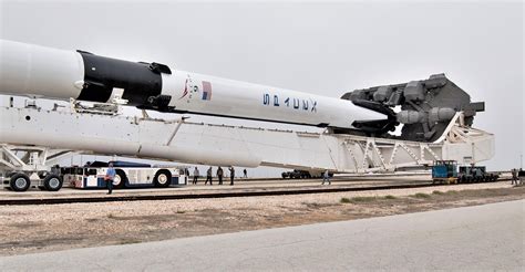 The vehicle consists of a reusable first stage, an expendable second stage, and, when in payload configuration, a. SpaceX Falcon 9 wins Korean launch contract as 2019 mystery missions persist