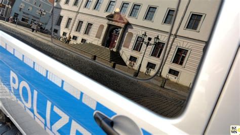 Prozessauftakt Mann Soll Ex Frau Vergewaltigt Und Gewürgt Haben Niedersachsen News Im