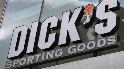 New Dicks Sporting Goods Warehouse Store Celebrates Grand Opening At Destiny Usa