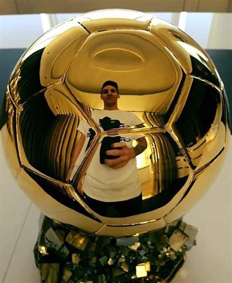 Nov 01, 2021 · lionel messi revelou que não está a pensar em vencer mais uma bola de ouro, mas admitiu que caso acontecesse seria espectacular. Ballon D'or 2021 Messi - RandolphKarla