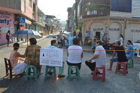 Vecinos Bloquean Calles Para Exigir Agua Potable El Sol De Chilpancingo