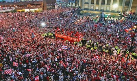 Autobús de liverpool al aeropuerto manchester (man): Liverpool hatch Premier League title parade plans for ...