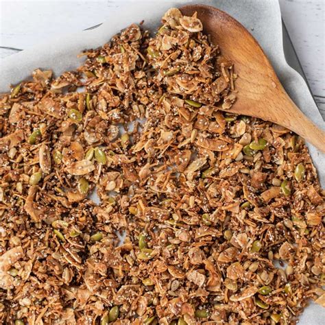 Keto Cereal Recipe Low Carb Breakfast Crunchy And Healthy 2g Carbs