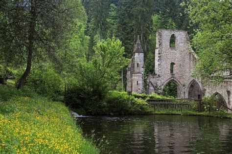 20 Of The Most Beautiful Abandoned Places In The World