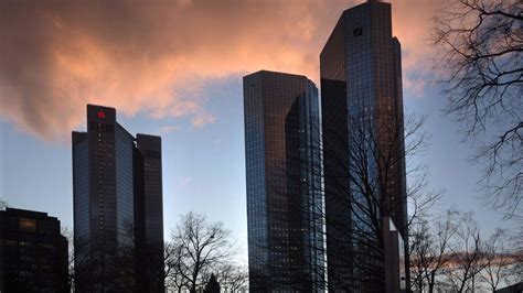 Frankfurt Deutsche Bank Baut Massiv Büroraum Ab