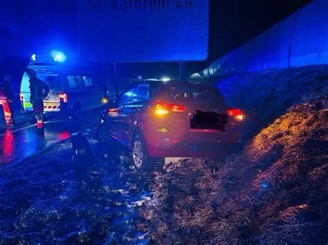 Feuerwehren Im Einsatz Mehrere Verkehrsunfälle Wegen Glatteis Mürztal