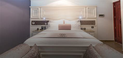 Elegant Rooms For A Royal Rest At Hotel And Spa MansiÓn SolÍs